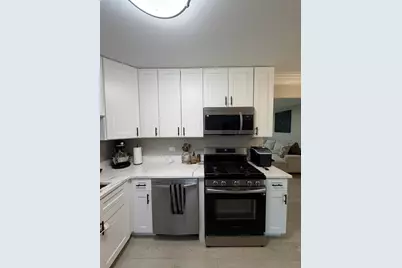 201 Fairwood Drive, Bolingbrook, IL 60440 - Photo 9
