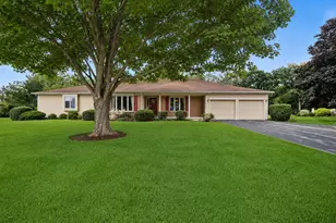 3715 Live Oak Rd, Crystal Lake, IL 60012 - Photo 1
