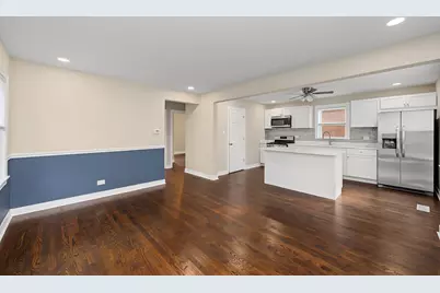 11325 S Avenue H, Chicago, IL 60617 - Photo 3