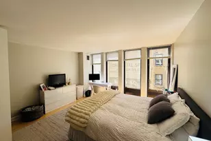 100 E Walton St, Chicago, IL 60611 - Photo 7