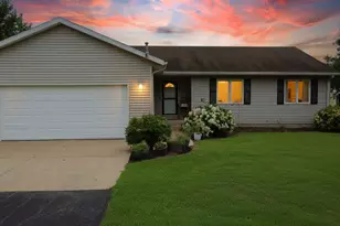 7804 S Sugar Island Rd, Chebanse, IL 60922 - Photo 1