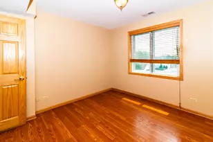 4829 Forster Ave, Schiller Park, IL 60176 - Photo 11