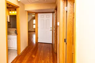 4829 Forster Ave, Schiller Park, IL 60176 - Photo 9