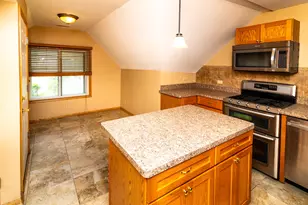 4829 Forster Ave, Schiller Park, IL 60176 - Photo 7