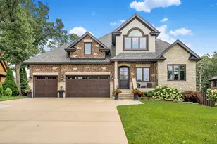 10047 S 86th Ct, Palos Hills, IL 60465 - Photo 1
