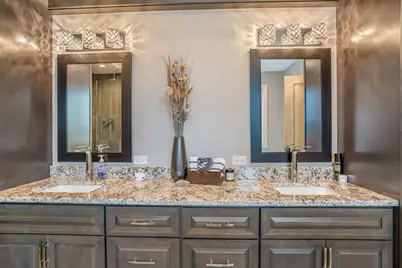 10047 S 86th Court, Palos Hills, IL 60465 - Photo 19