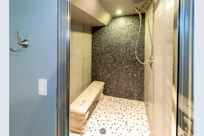 2243 N Monticello Avenue, Chicago, IL 60647 - Photo 19