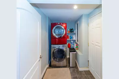 2243 N Monticello Avenue, Chicago, IL 60647 - Photo 17