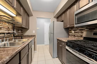 2214 Country Club Drive #2, Woodridge, IL 60517 - Photo 5