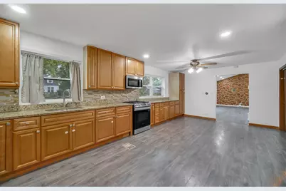 10718 S Neenah Avenue, Worth, IL 60482 - Photo 13