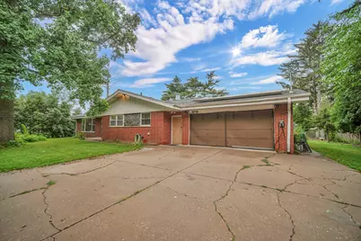 10718 S Neenah Avenue, Worth, IL 60482 - Photo 3