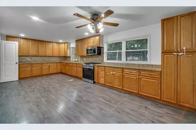 10718 S Neenah Avenue, Worth, IL 60482 - Photo 11