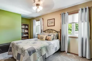 125 N Pleasant Rd, Lake Zurich, IL 60047 - Photo 17