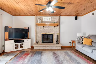 125 N Pleasant Road, Lake Zurich, IL 60047 - Photo 11