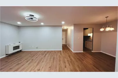 566 Somerset Lane #7, Crystal Lake, IL 60014 - Photo 3