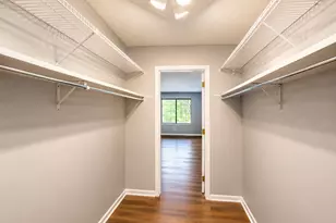 520 Biesterfield Rd, Elk Grove Village, IL 60007 - Photo 13