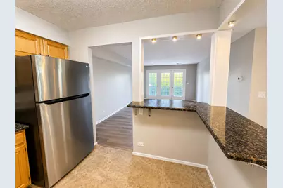520 Biesterfield Road #209, Elk Grove Village, IL 60007 - Photo 3