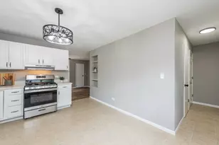 1915 Joppa Ave, Zion, IL 60099 - Photo 9