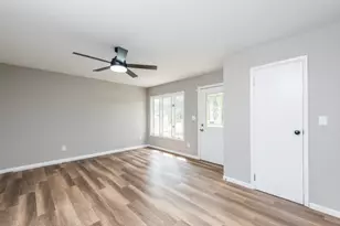 1915 Joppa Ave, Zion, IL 60099 - Photo 7