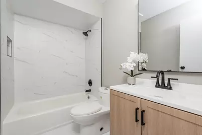 1915 Joppa Avenue, Zion, IL 60099 - Photo 11