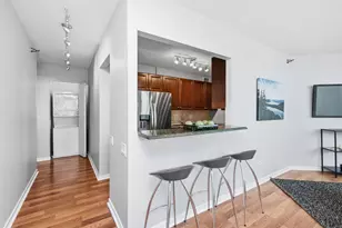 400 N LaSalle St, Chicago, IL 60654 - Photo 9