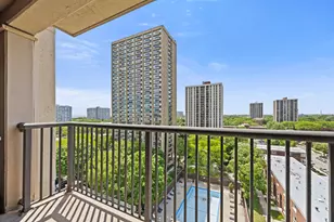 2605 S Indiana Ave, Chicago, IL 60616 - Photo 9