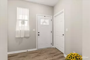 477 S Preston St, Cortland, IL 60112 - Photo 9