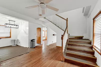 2840 W 98th Street, Evergreen Park, IL 60805 - Photo 9