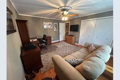 211 Village Drive, Mount Prospect, IL 60056 - Photo 19