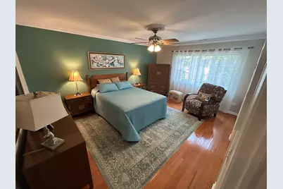 211 Village Drive, Mount Prospect, IL 60056 - Photo 15