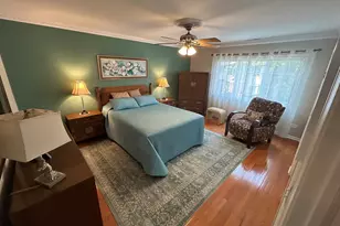 211 Village Dr, Mount Prospect, IL 60056 - Photo 15
