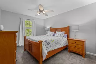 7510 Clarewood Ln, Gurnee, IL 60031 - Photo 25