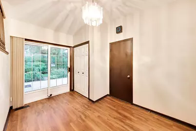 4500 Sundance Court, Hoffman Estates, IL 60192 - Photo 3
