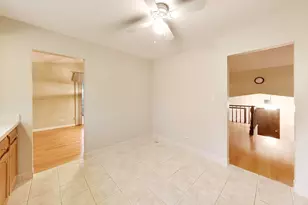 4500 Sundance Ct, Hoffman Estates, IL 60192 - Photo 13