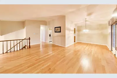 4500 Sundance Court, Hoffman Estates, IL 60192 - Photo 5