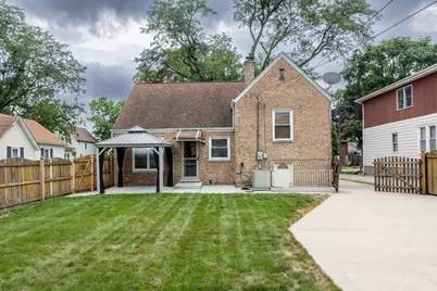 8024 S Christie Avenue, Lyons, IL 60534 - Photo 27