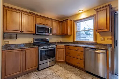 8024 S Christie Avenue, Lyons, IL 60534 - Photo 5