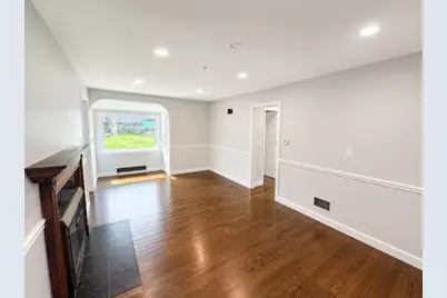 2130 Hawthorne Lane, Waukegan, IL 60087 - Photo 5