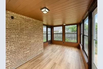 2130 Hawthorne Lane, Waukegan, IL 60087 - Photo 15