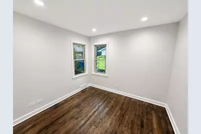 2130 Hawthorne Lane, Waukegan, IL 60087 - Photo 9