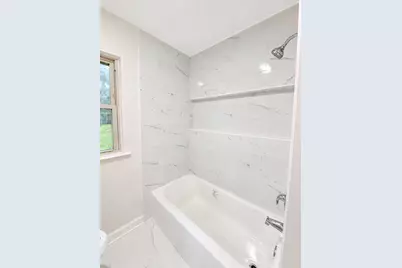 2130 Hawthorne Lane, Waukegan, IL 60087 - Photo 7