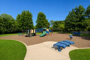 2130 Hawthorne Ln, Waukegan, IL 60087 - Photo 21