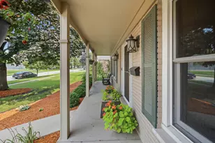 457 N Stark Dr, Palatine, IL 60074 - Photo 3
