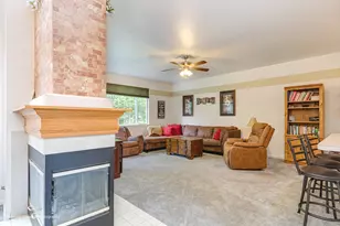 2320 Stonegate Rd, Algonquin, IL 60102 - Photo 7