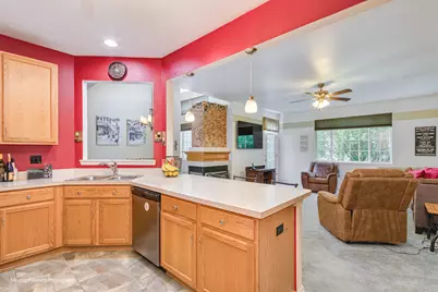 2320 Stonegate Road, Algonquin, IL 60102 - Photo 13
