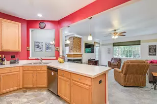 2320 Stonegate Rd, Algonquin, IL 60102 - Photo 13