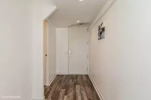 4343 N Clarendon Ave, Chicago, IL 60613 - Photo 9
