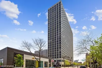 4343 N Clarendon Avenue #1518, Chicago, IL 60613 - Photo 1