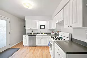 7307 W 113th Pl, Worth, IL 60482 - Photo 11