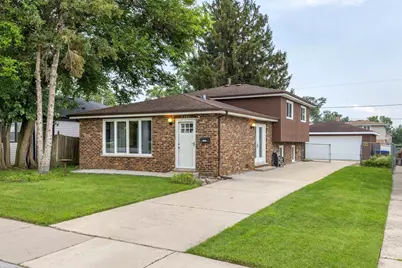 7307 W 113th Place, Worth, IL 60482 - Photo 1